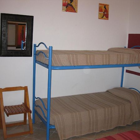 Soleesale Appartamenti E Camere Per Vacanza Pula Ruang foto